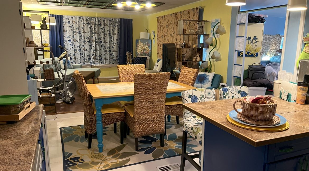 13 Centre Dr 021