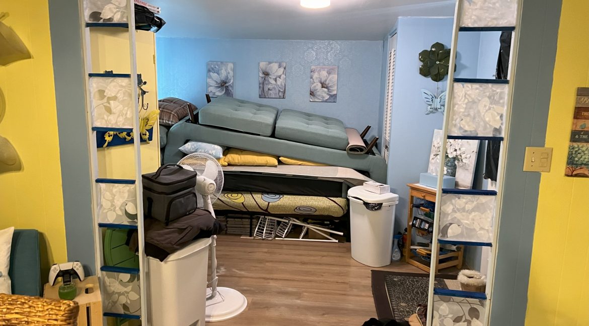 13 Centre Dr 030
