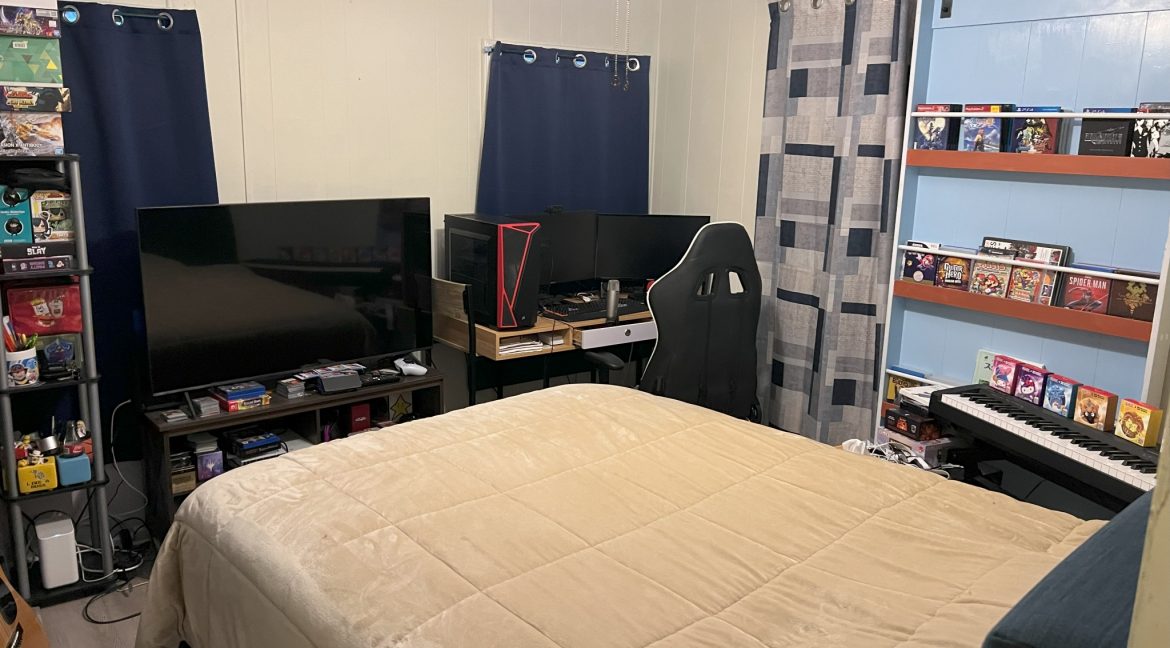 13 Centre Dr 058