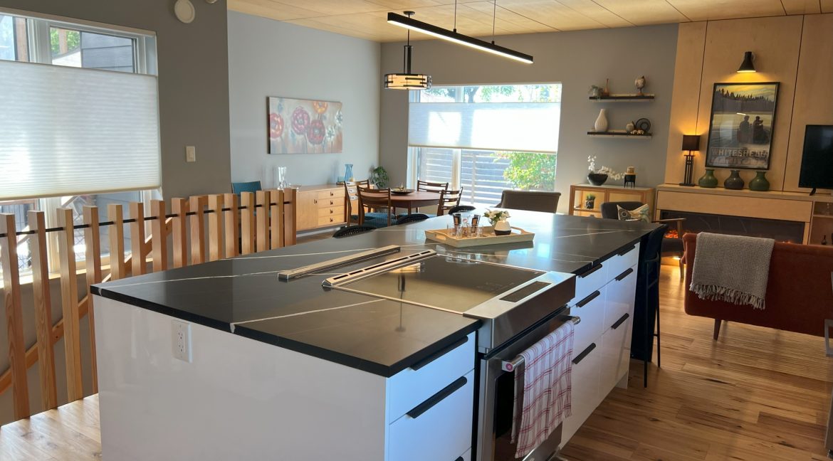 746 Rosseau W 009