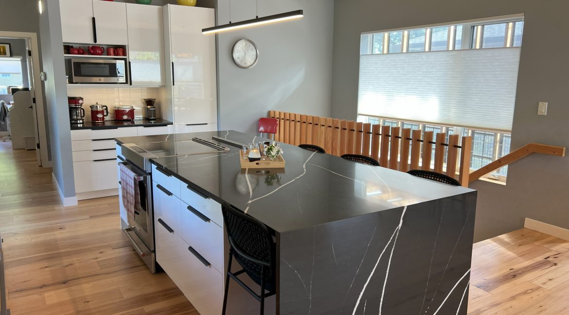 746 Rosseau W 013