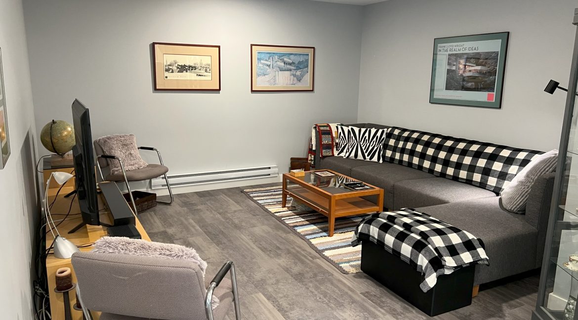 746 Rosseau W 058