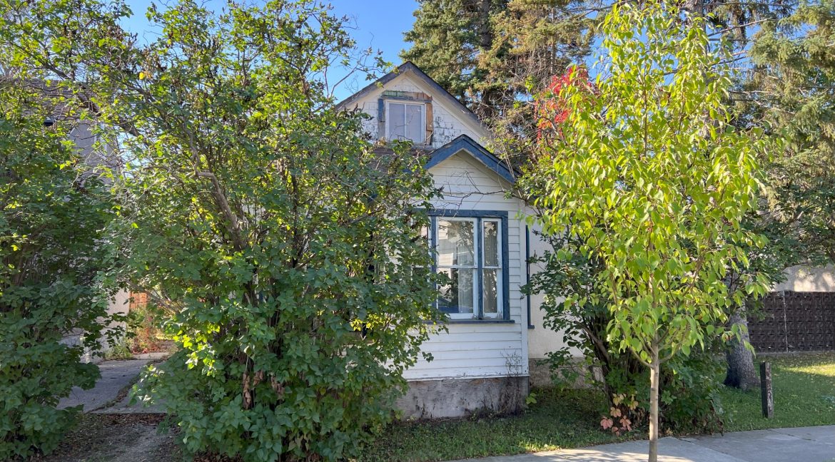 224 Melrose E 001