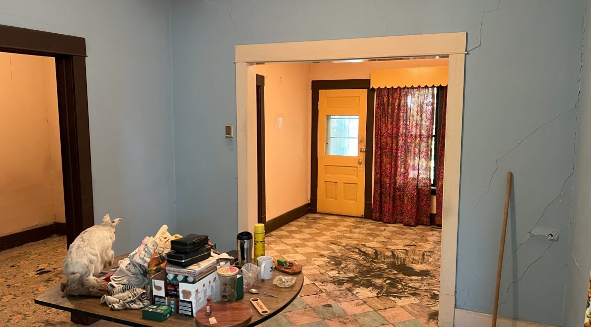 224 Melrose E 010