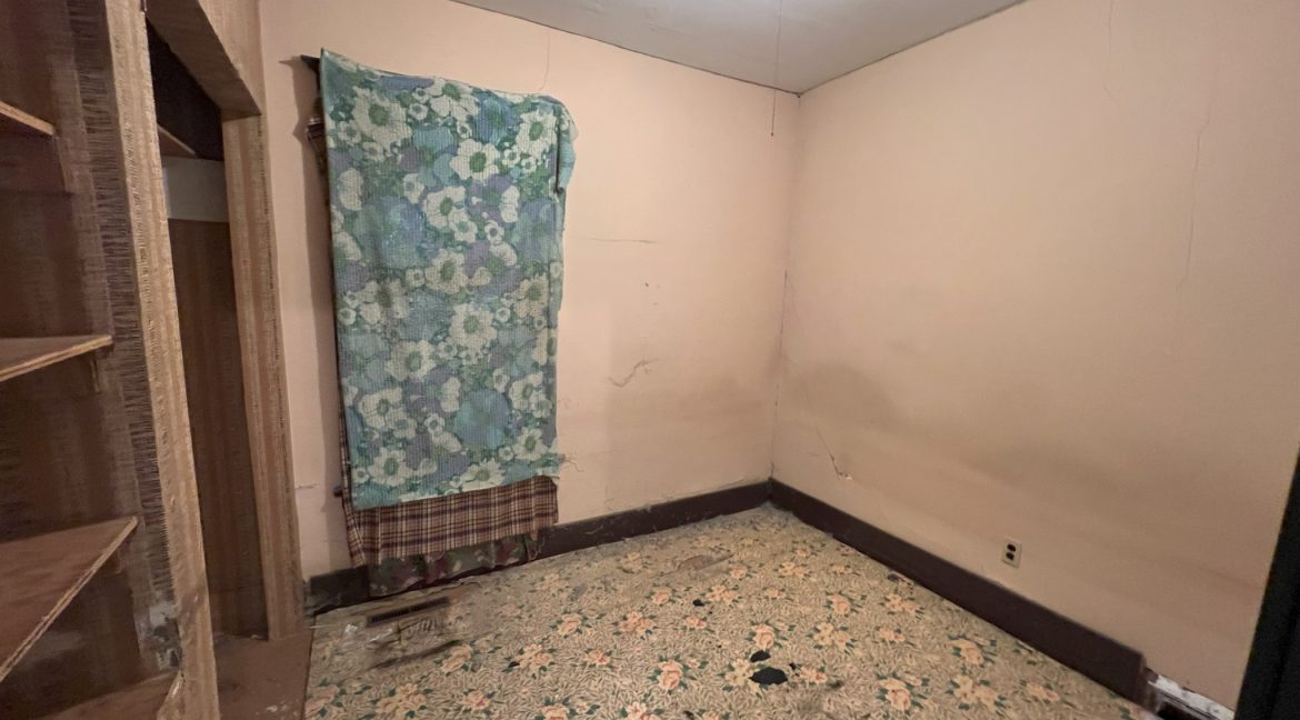 224 Melrose E 028