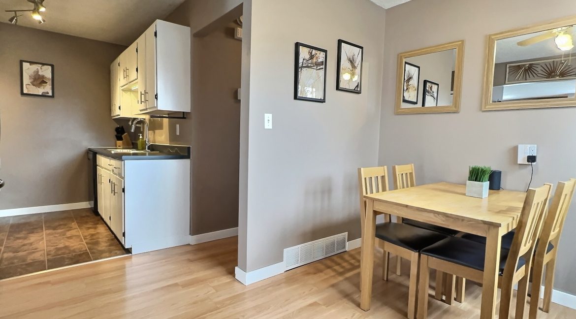 860 McMeans_dining 1