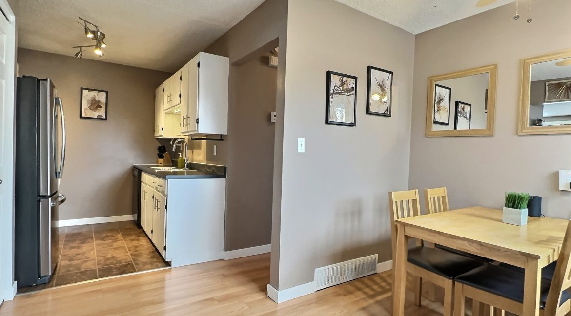 860 McMeans_dining 3