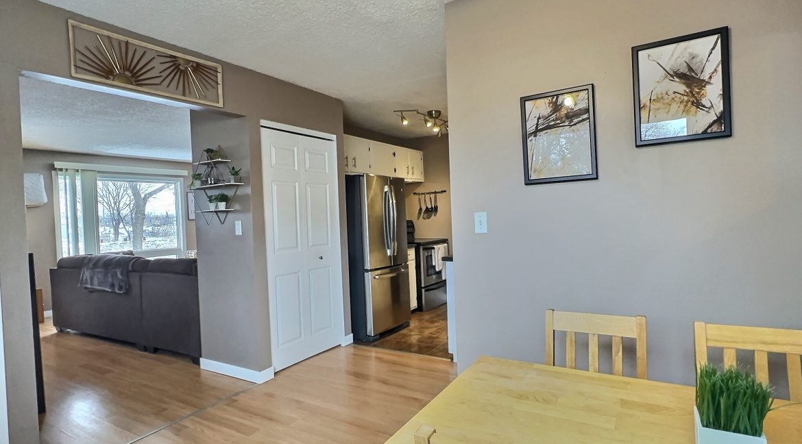 860 McMeans_dining 4