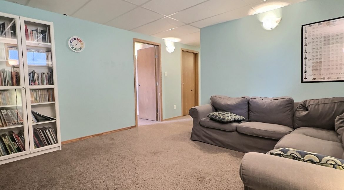 124 Granville_IMG_2342