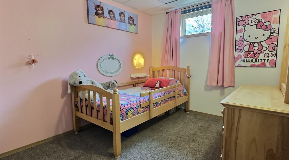 124 Granville_IMG_2346