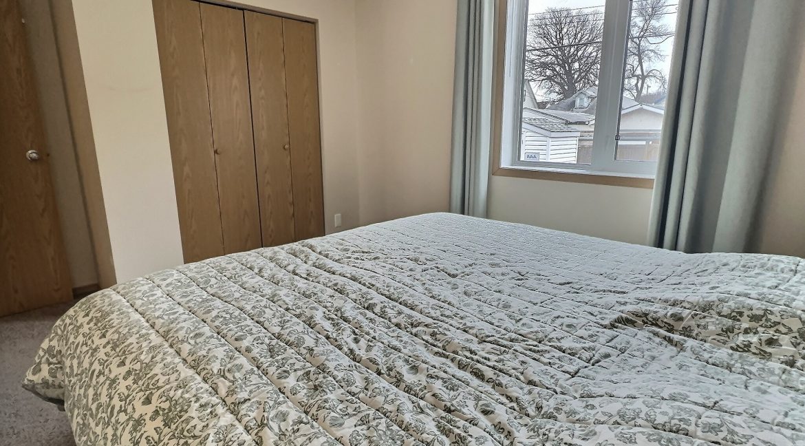 124 Granville_IMG_2352