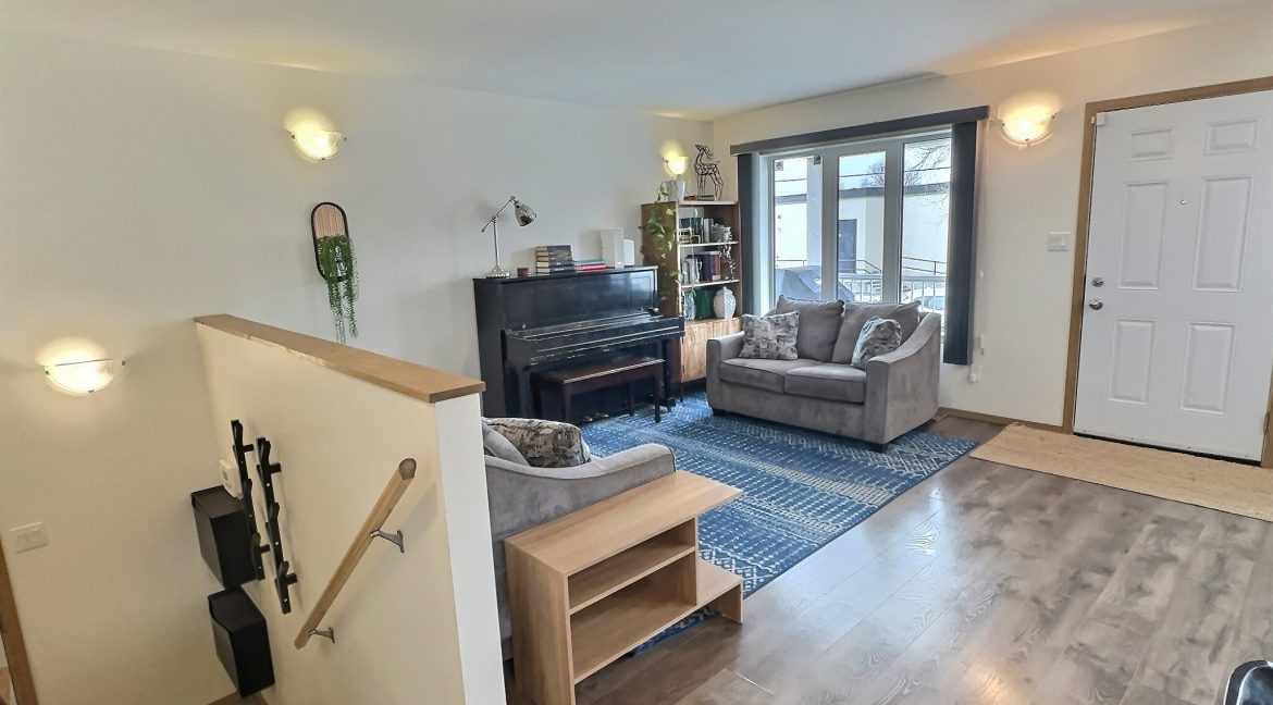 124 Granville_IMG_2359