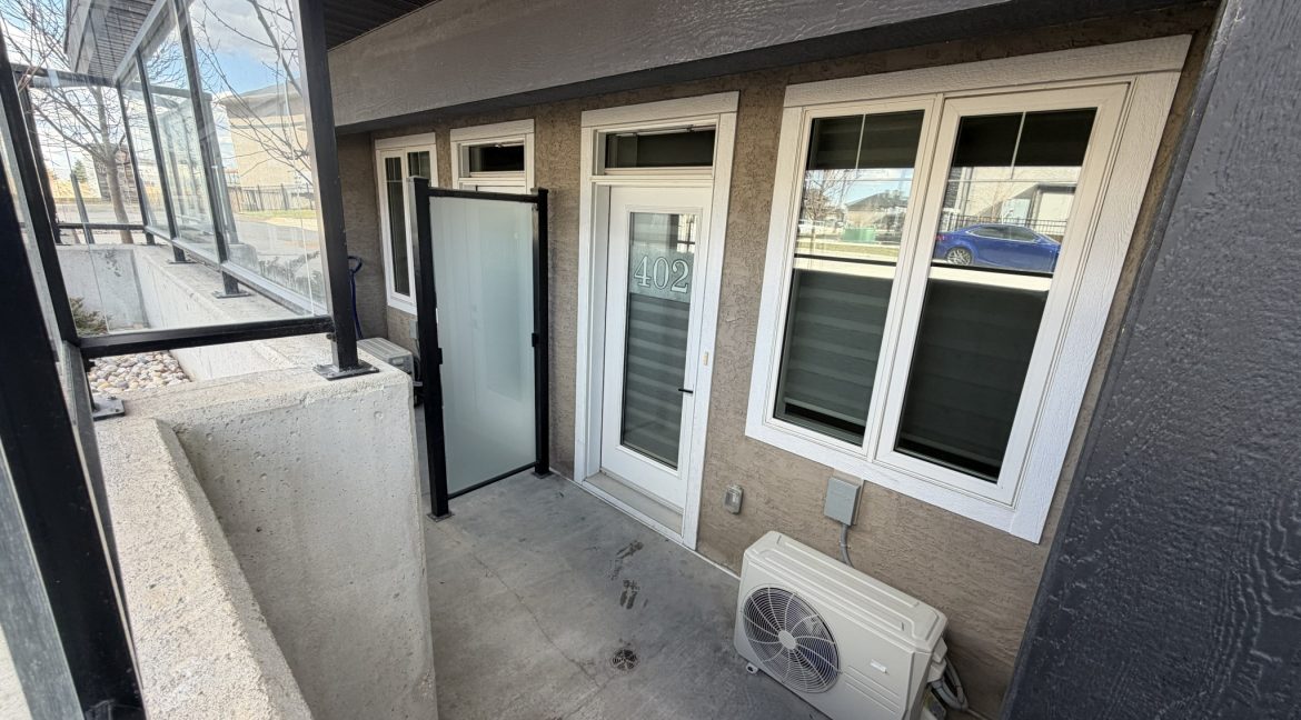 402-325 Park E 0003