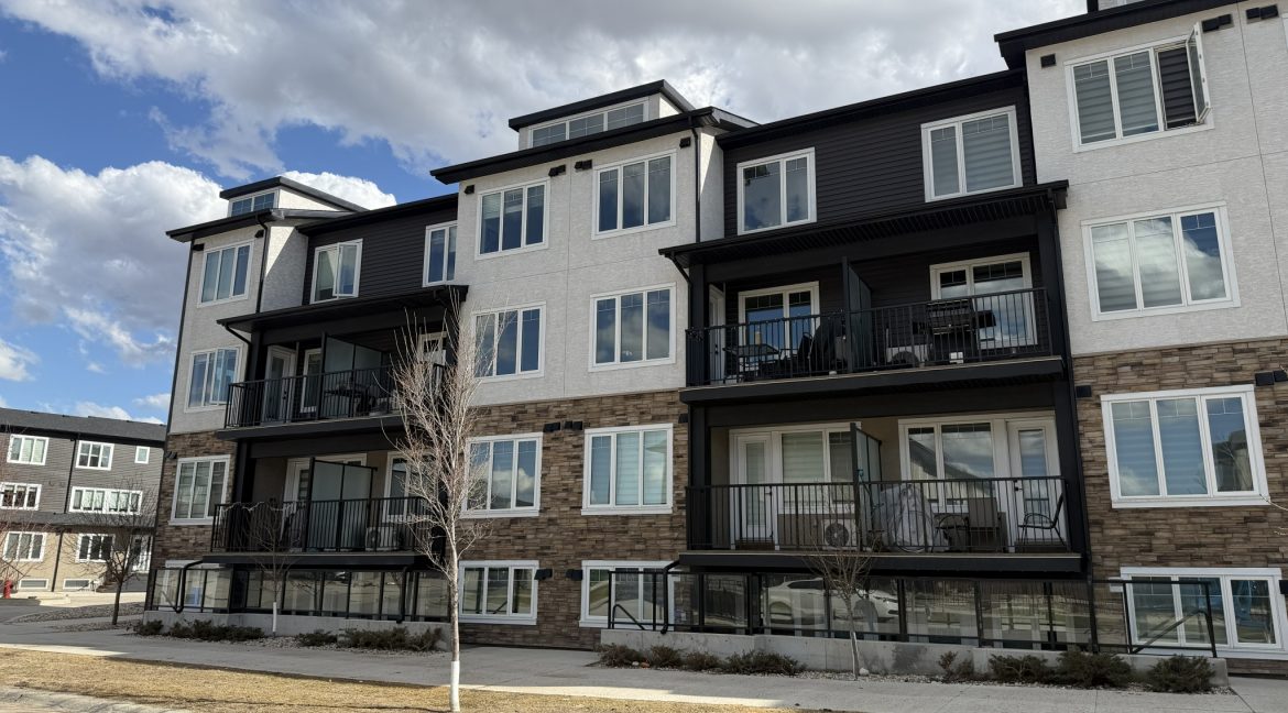 402-325 Park E 0004