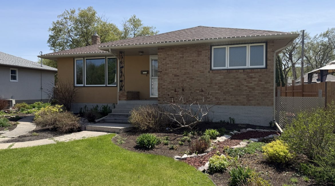118 Whittier W 001