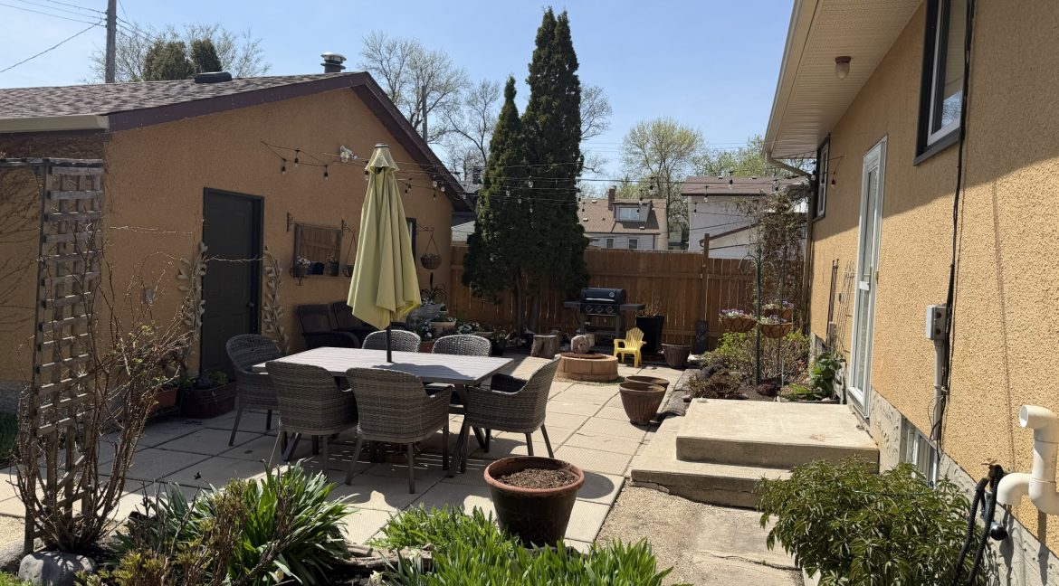 118 Whittier W 008