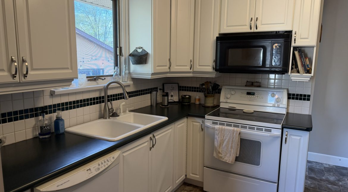 118 Whittier W 031