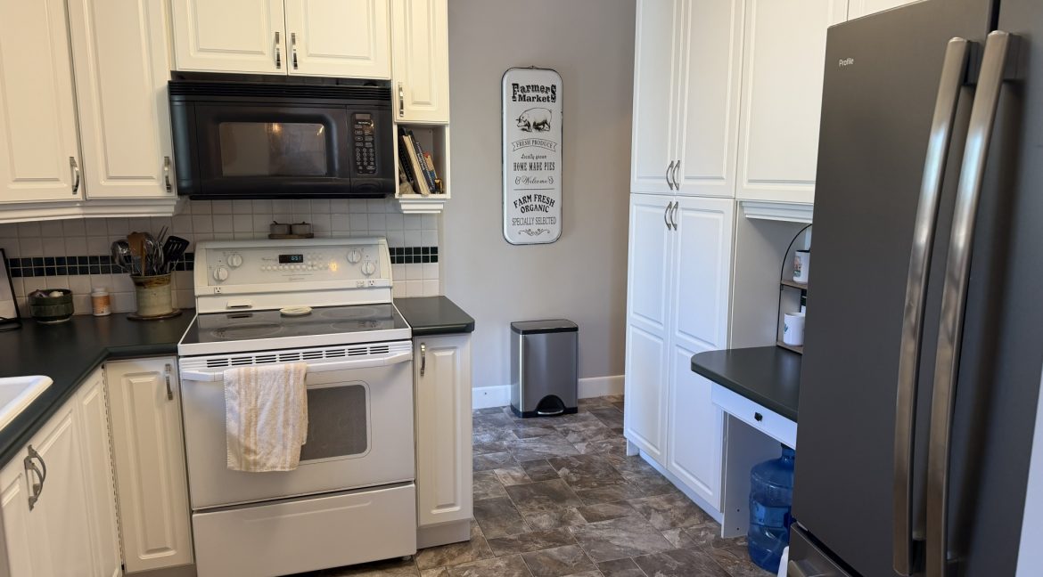 118 Whittier W 032