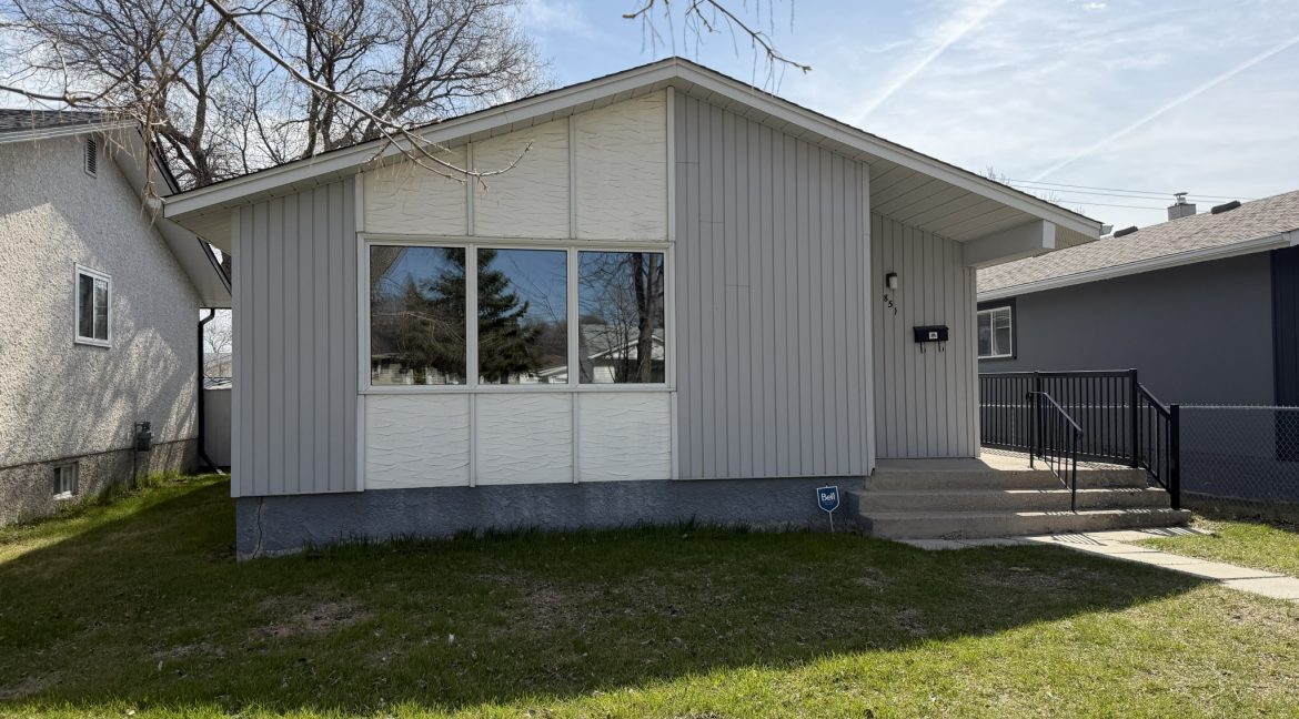 851 Stewart 003