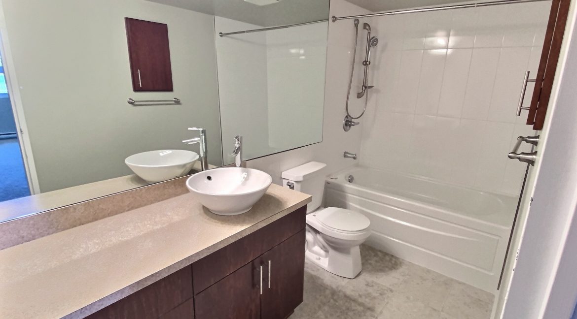411-1030 Grant_ Bathroom 2