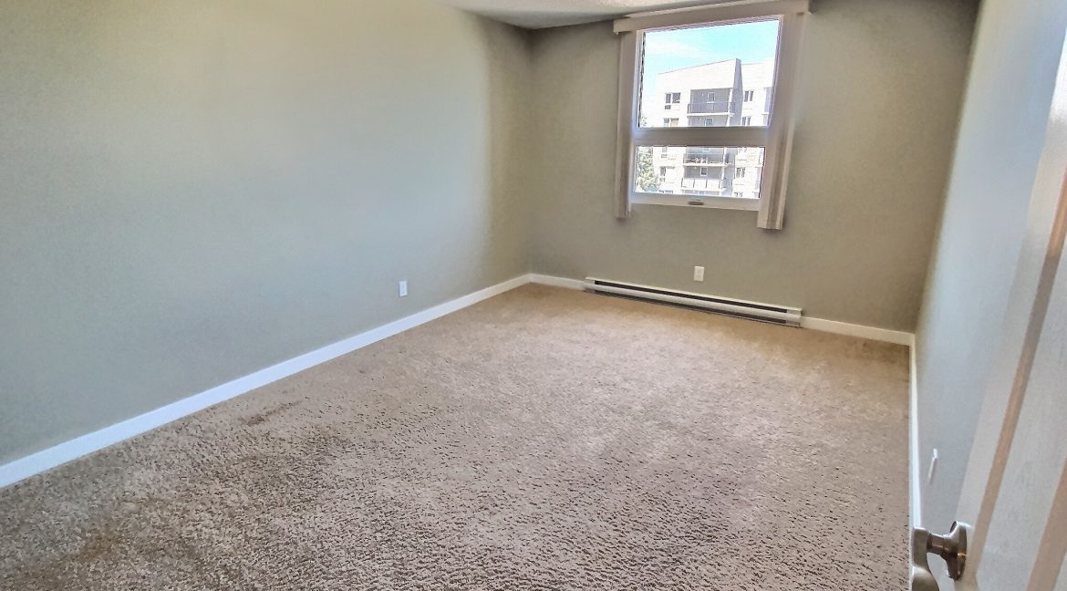411-1030 Grant_ Bedroom 1