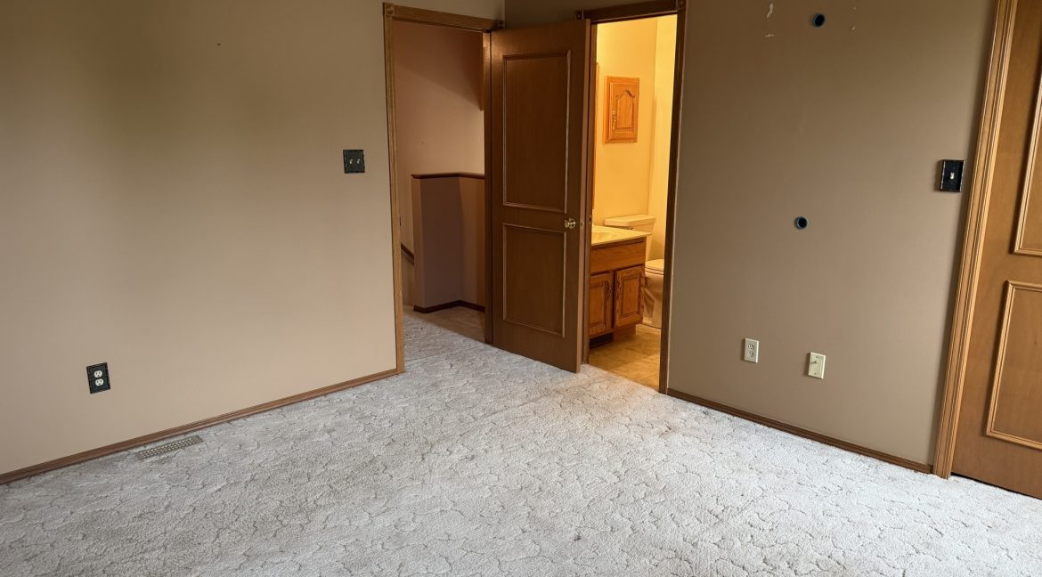 70 Sand Point 032