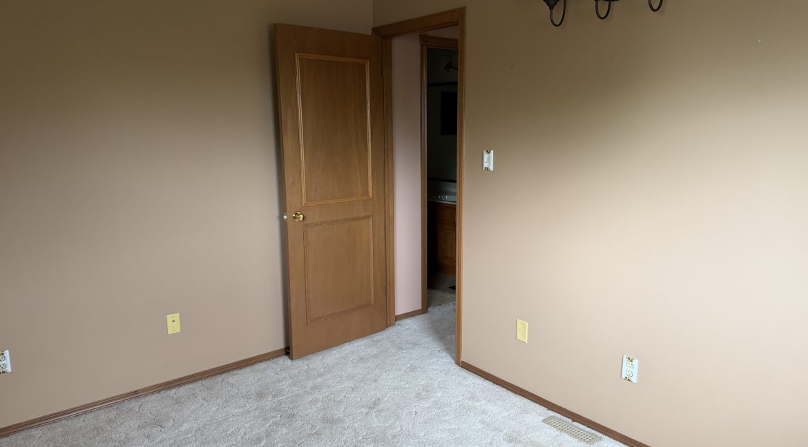 70 Sand Point 039