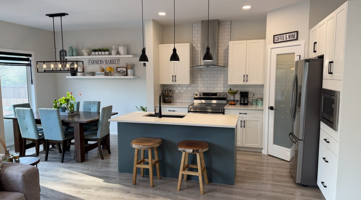 395 Big Bluestem Rd 031