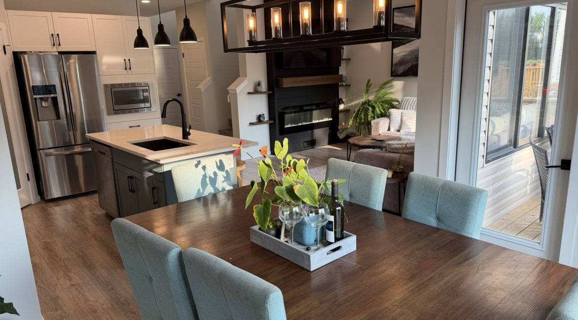 395 Big Bluestem Rd 040