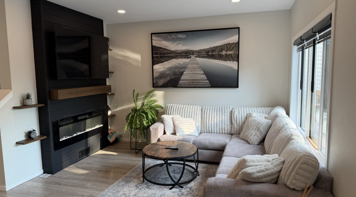 395 Big Bluestem Rd 042
