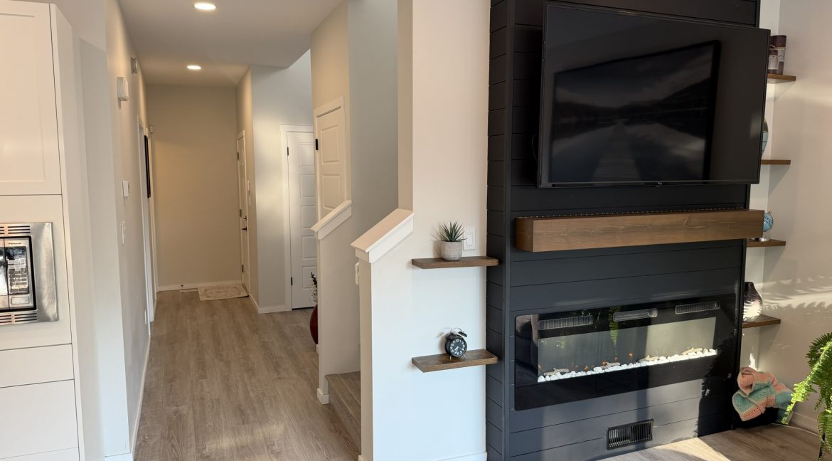 395 Big Bluestem Rd 044