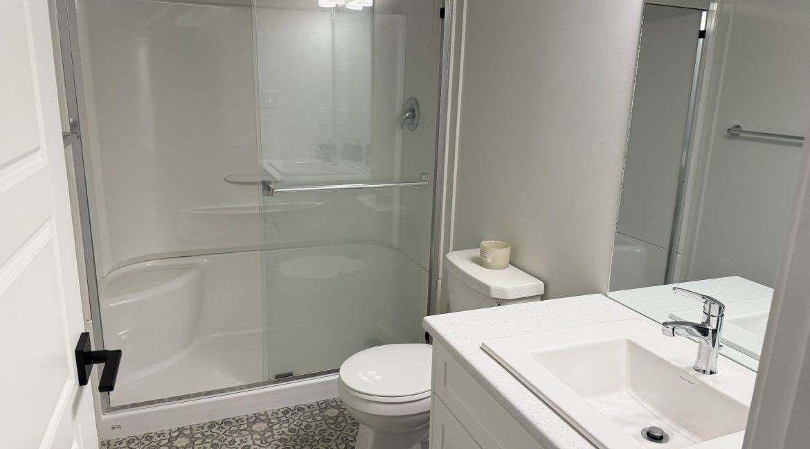 395 Big Bluestem Rd 090
