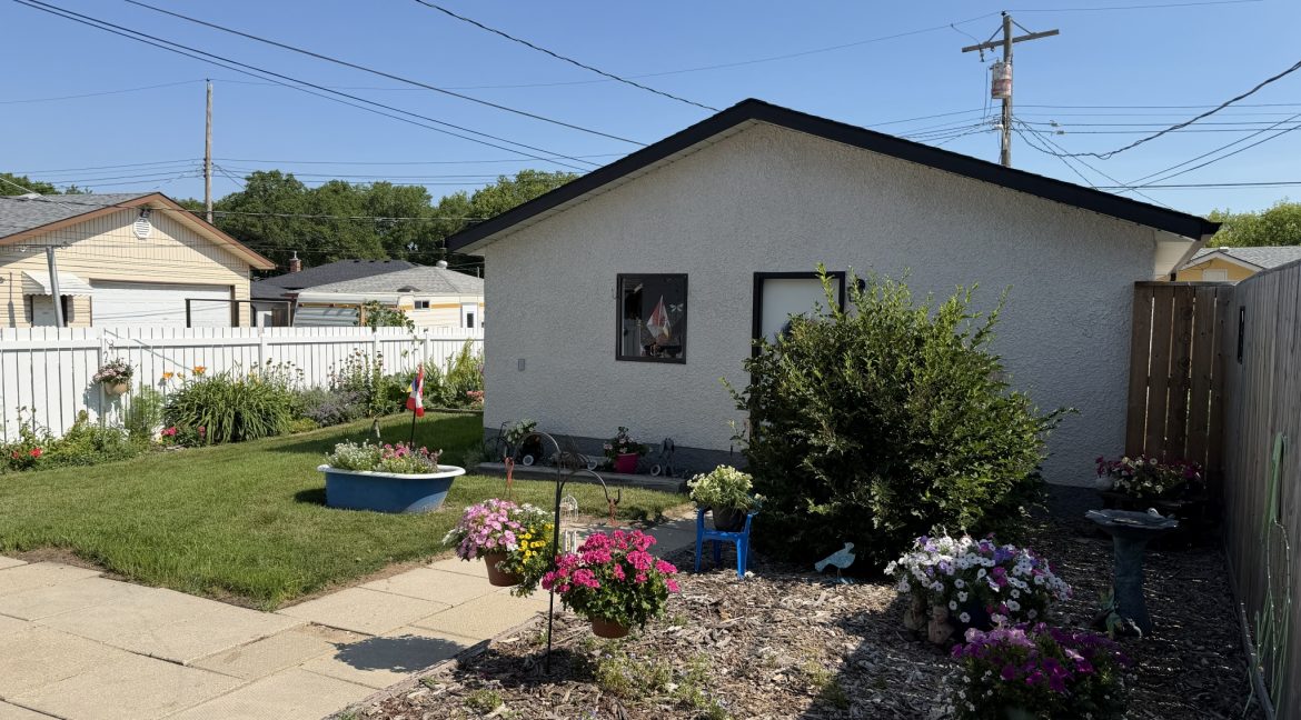 11 Park Circle 008