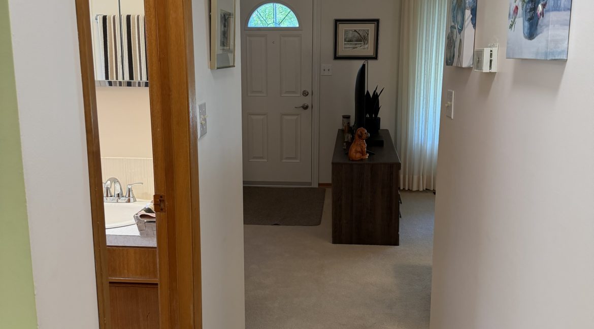 11 Park Circle 033