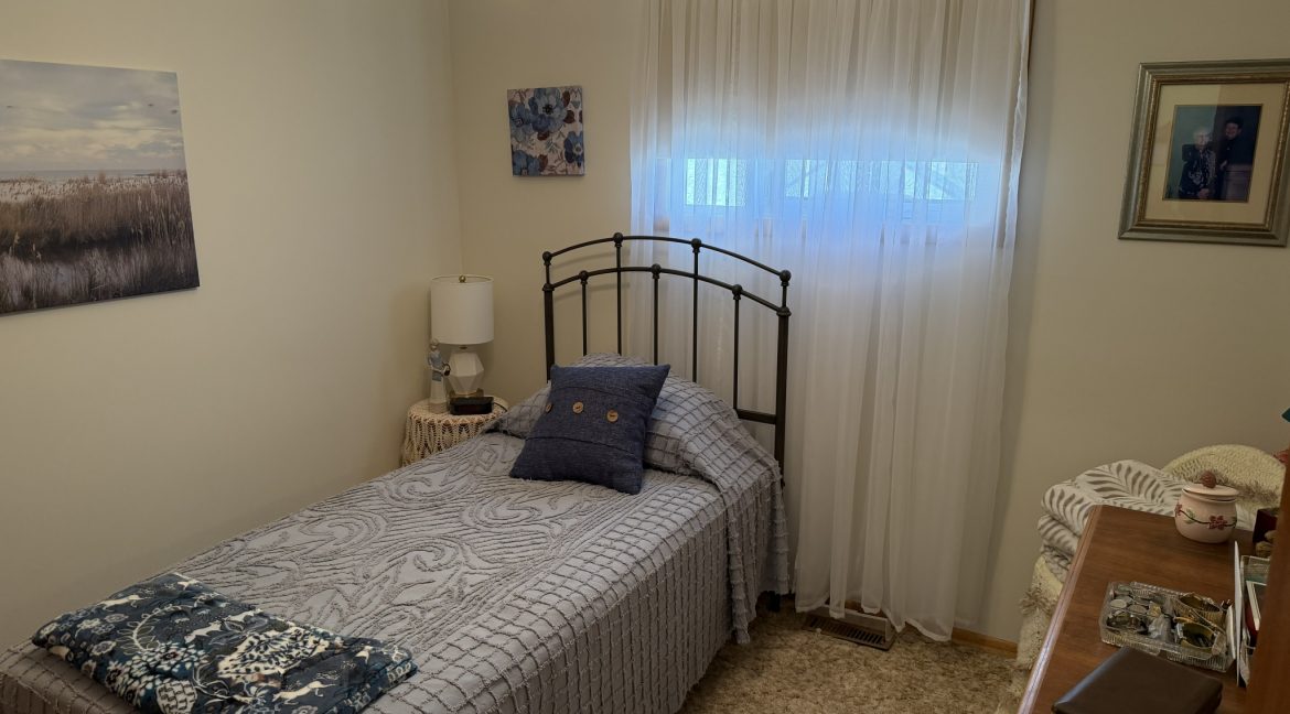 11 Park Circle 059
