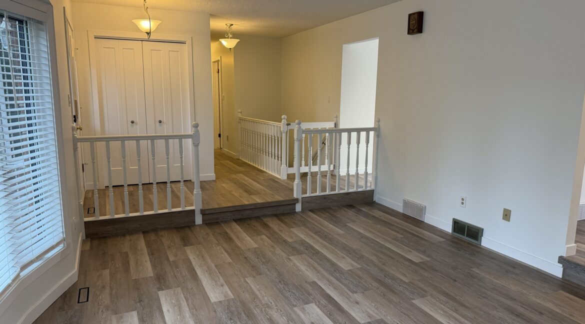 90 Spring Meadow Cr 013