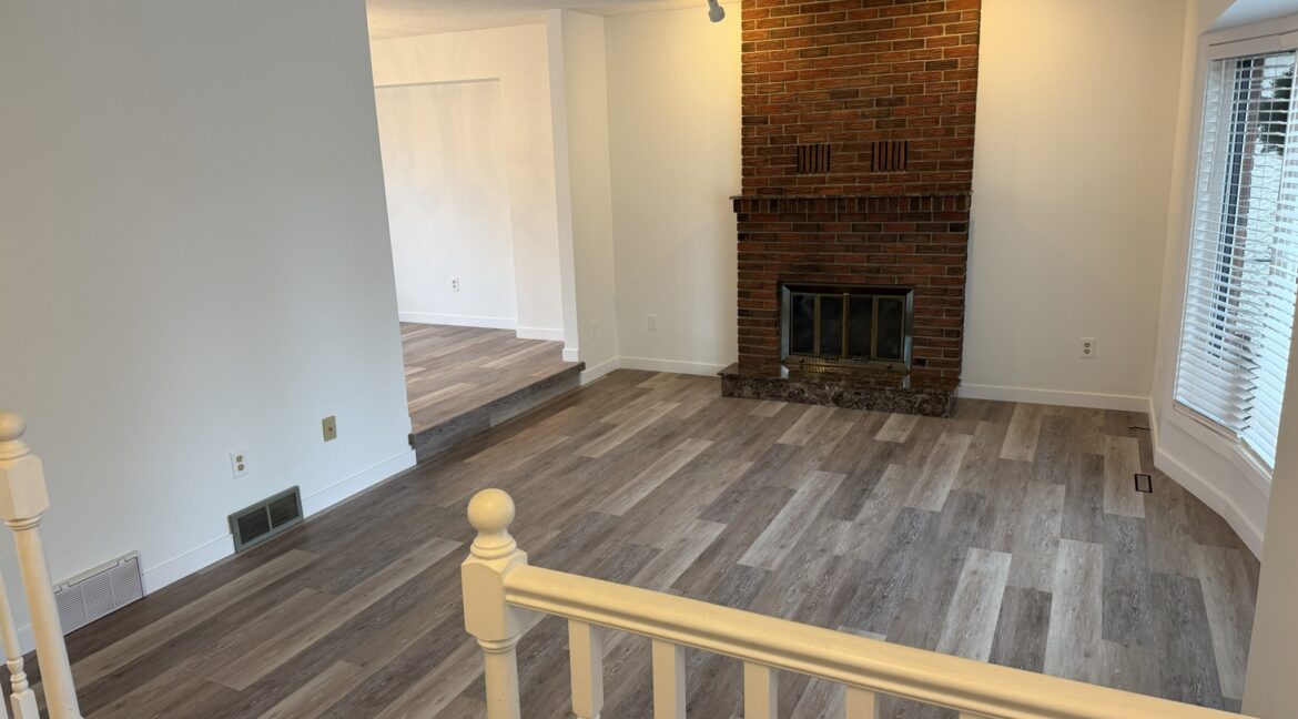 90 Spring Meadow Cr 018
