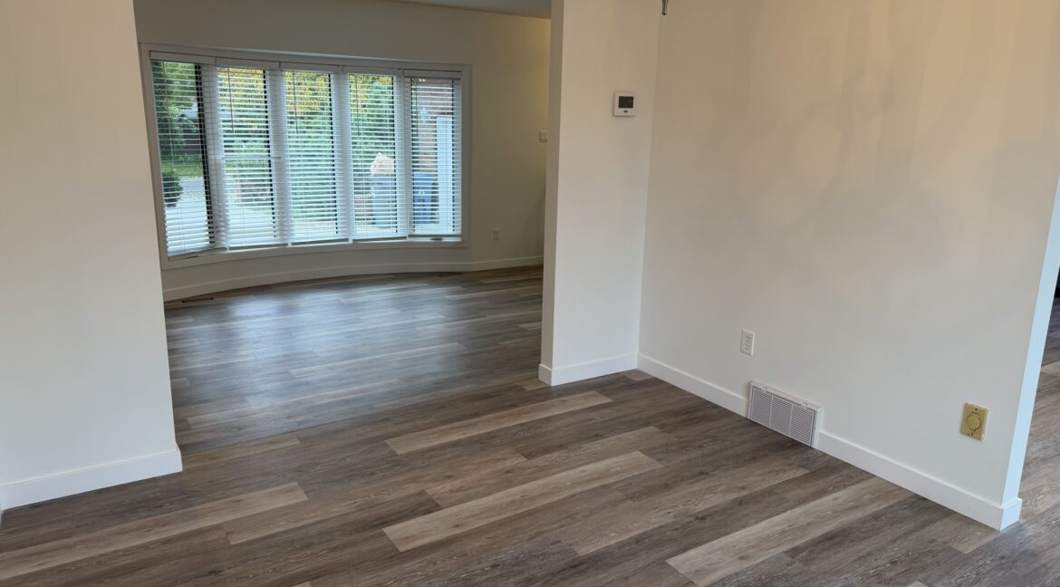 90 Spring Meadow Cr 021