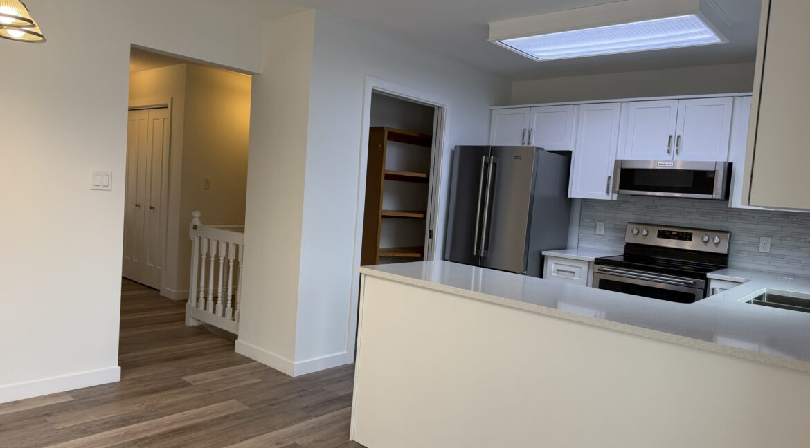 90 Spring Meadow Cr 042
