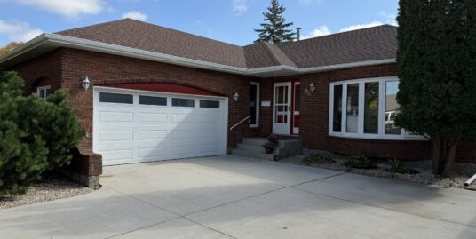 90 Spring Meadow Cr